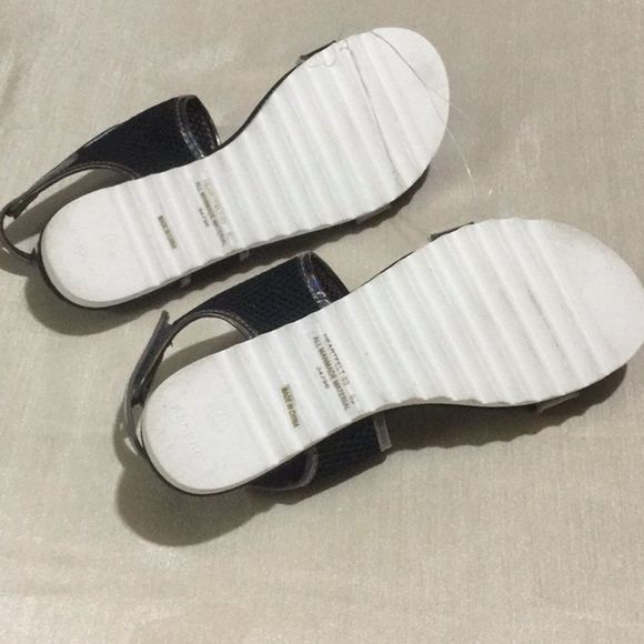 Bamboo Sandals Shiney Silver w/ Heel Strap - Picture 4 of 4